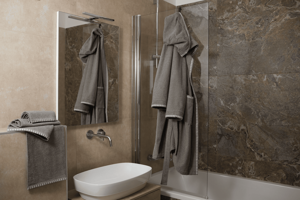 Maison Sucree' Set Asciugamani 1+1 In Spugna Di Cotone Brera