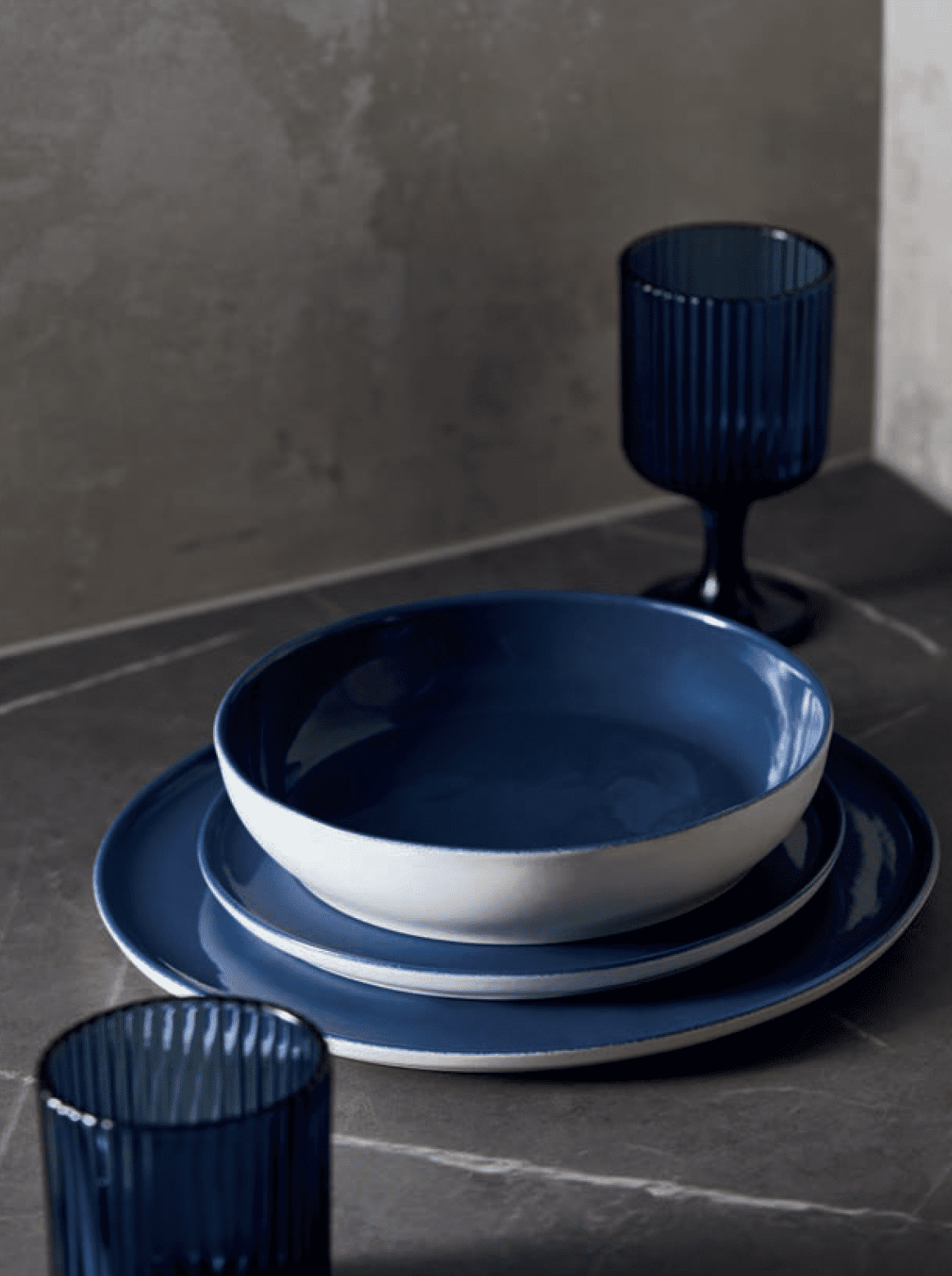 Maison Sucree' Servizio Di Piatti Bassano In Gres Porcellanato Bicolore Blu