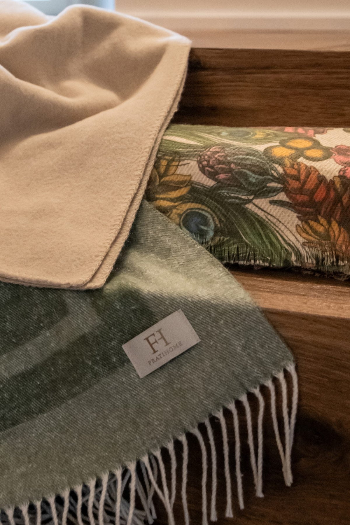 Frati Home Plaid Country Con Frange Ciliegia