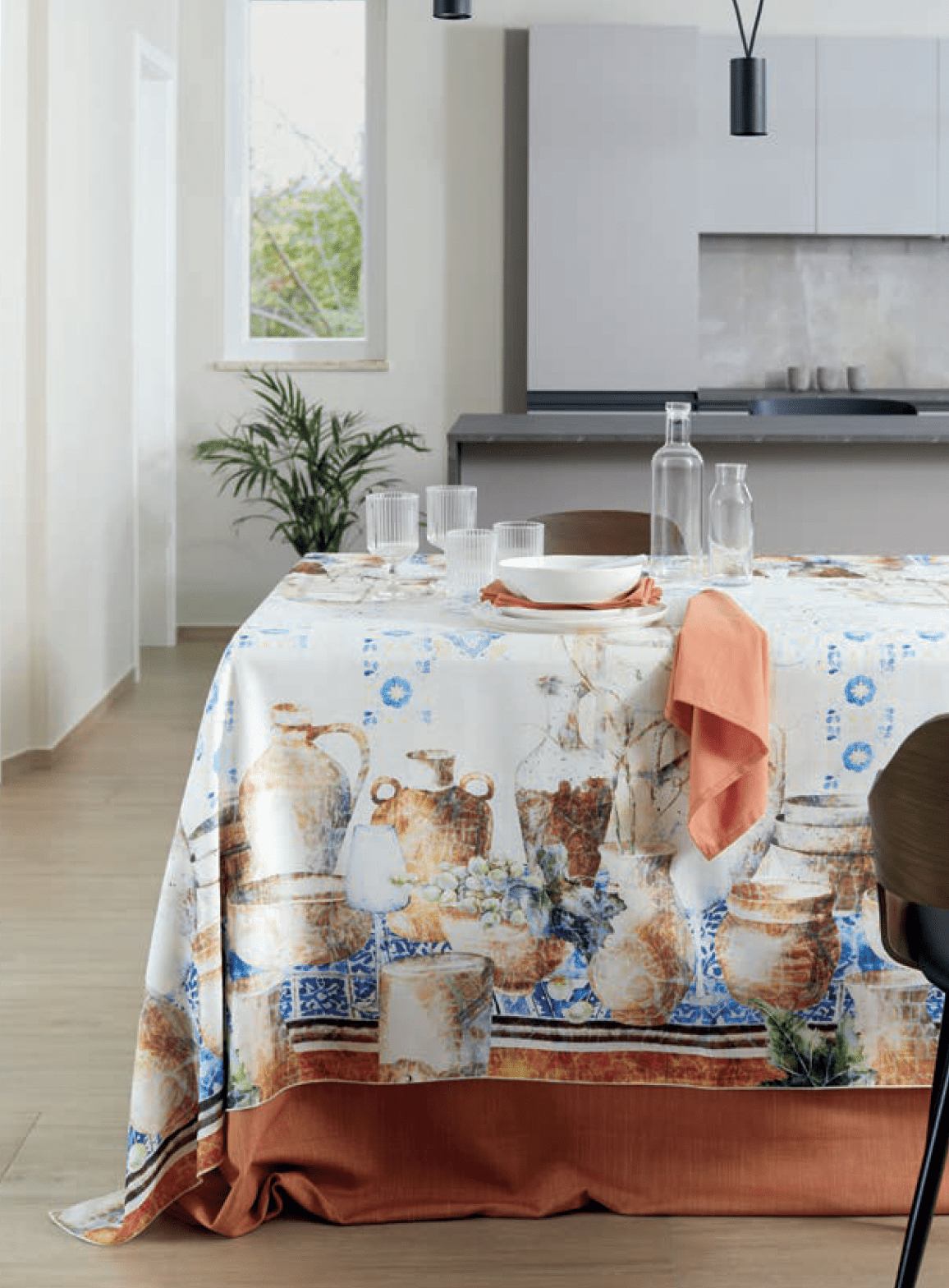 Maison Sucree' Tovaglia E/O Runner In Tessuto Antimacchia Stampato Giare