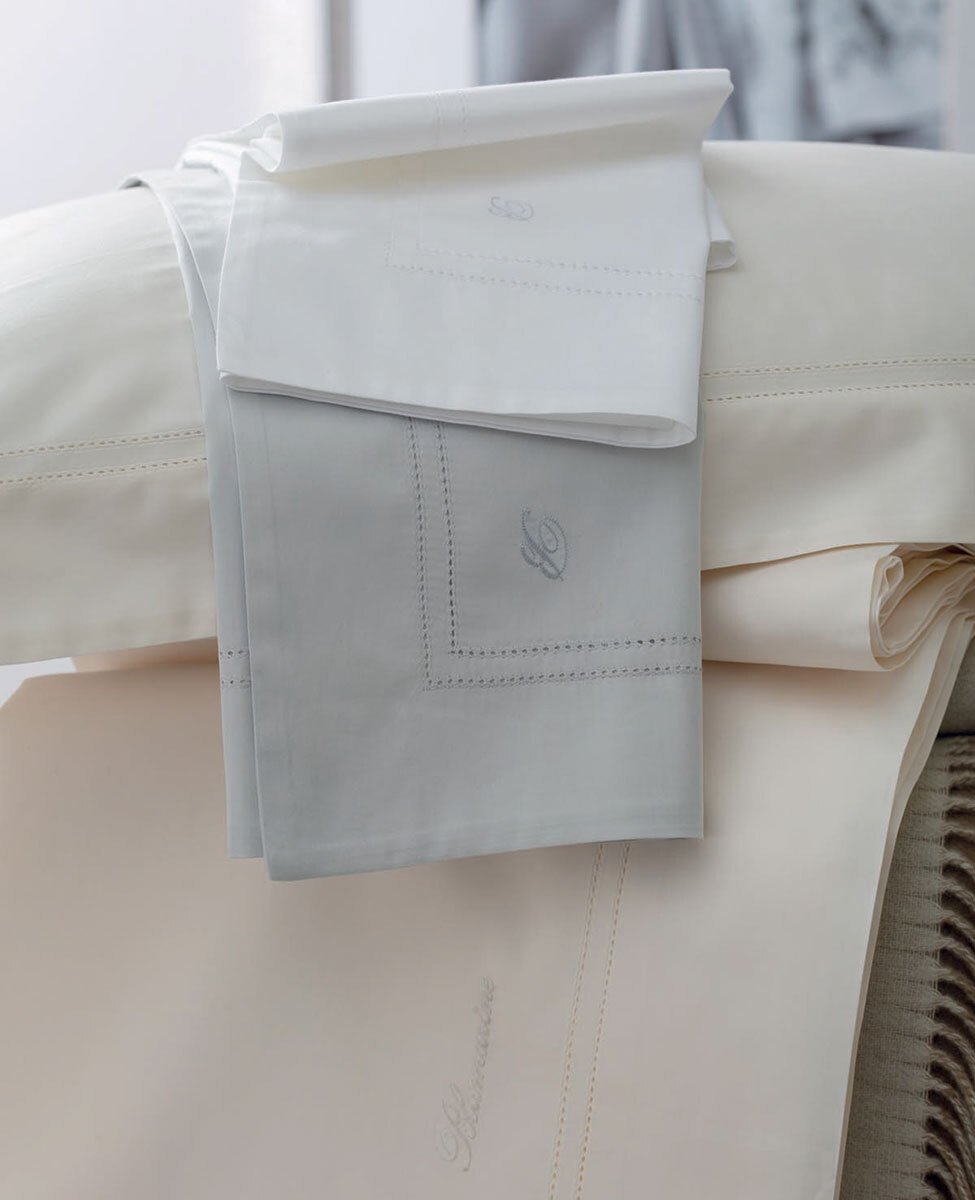 Blumarine Completo Lenzuola Matrimoniale In Raso Di Cotone Tinta Unita Con A Jour Lea