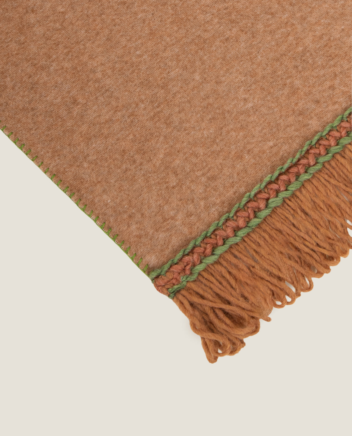 Frati Home Plaid In Soft Bamboo Con Applicazione Frangia Matisse Coffee&Milk