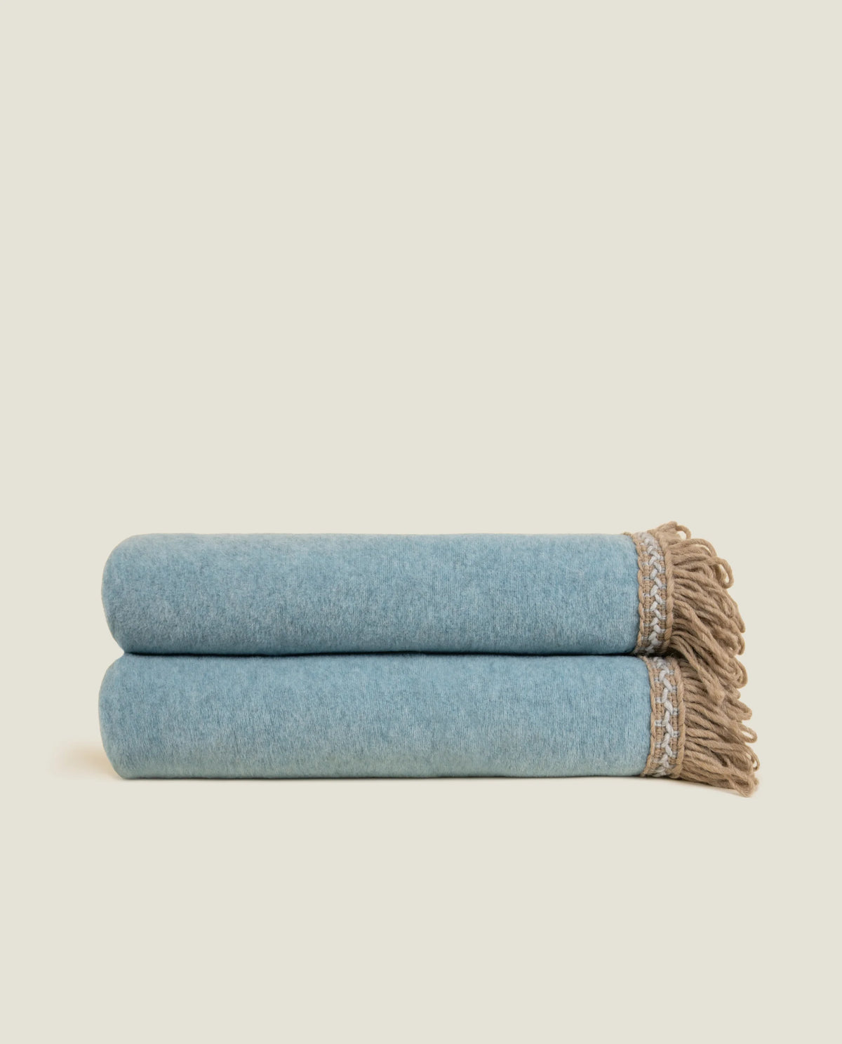 Frati Home Plaid Con Frange In Soft Bamboo Rousseau Pavone