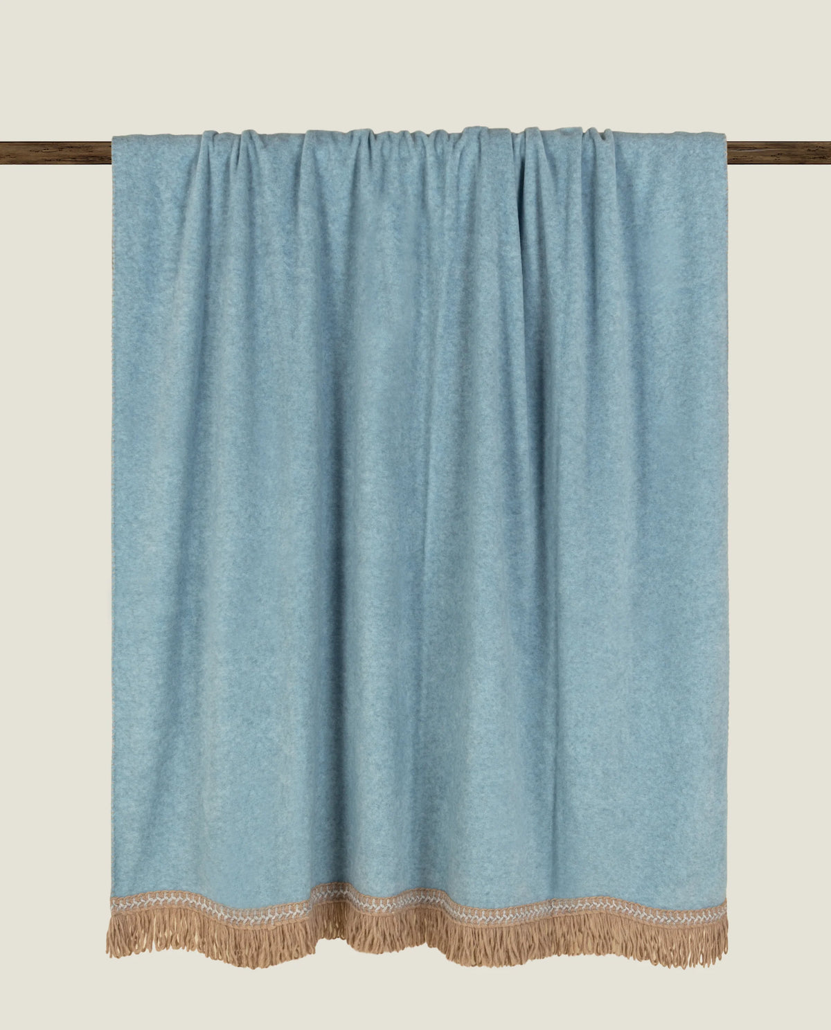 Frati Home Plaid Con Frange In Soft Bamboo Rousseau Pavone