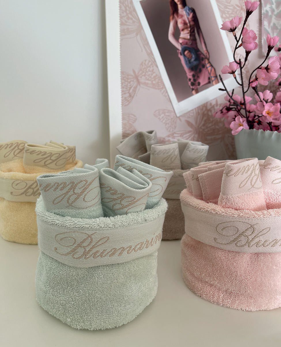 Blumarine Cestino Con 4 Lavette Spa