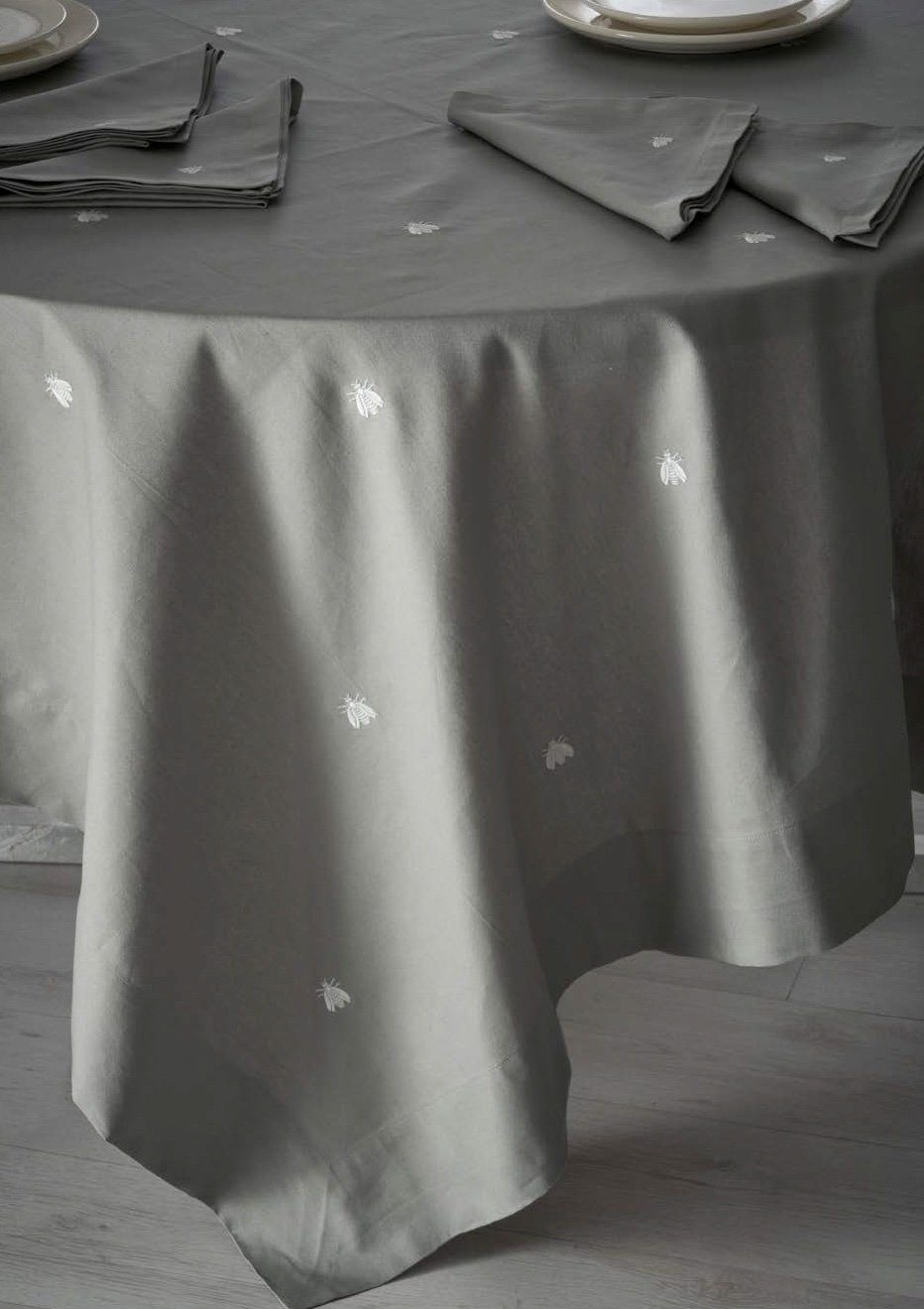 MASTRO RAPHAEL RUNNER IN COTONE CON RICAMO API TABLE LINENS