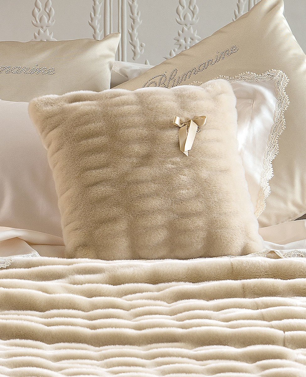 Blumarine Cuscino In Pelliccia Con Pendente In Cristalli Chamonix