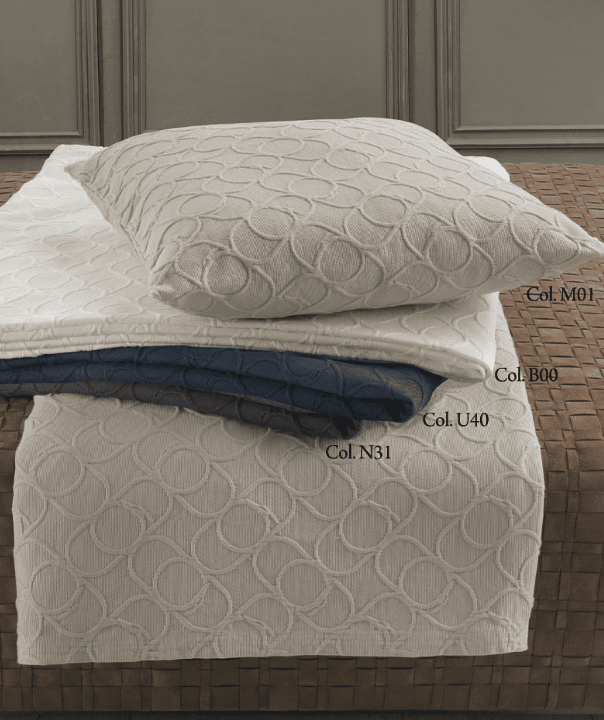 Trussardi Copriletto Liscio Matrimoniale In Cotone Jacquard Contemporary Logo