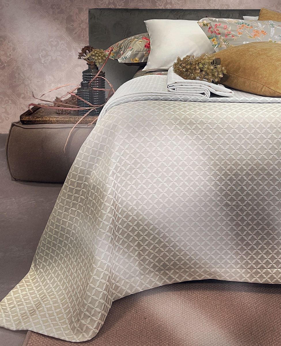 Svad Dondi Copriletto Liscio Matrimoniale In Piquè Jacquard Petra