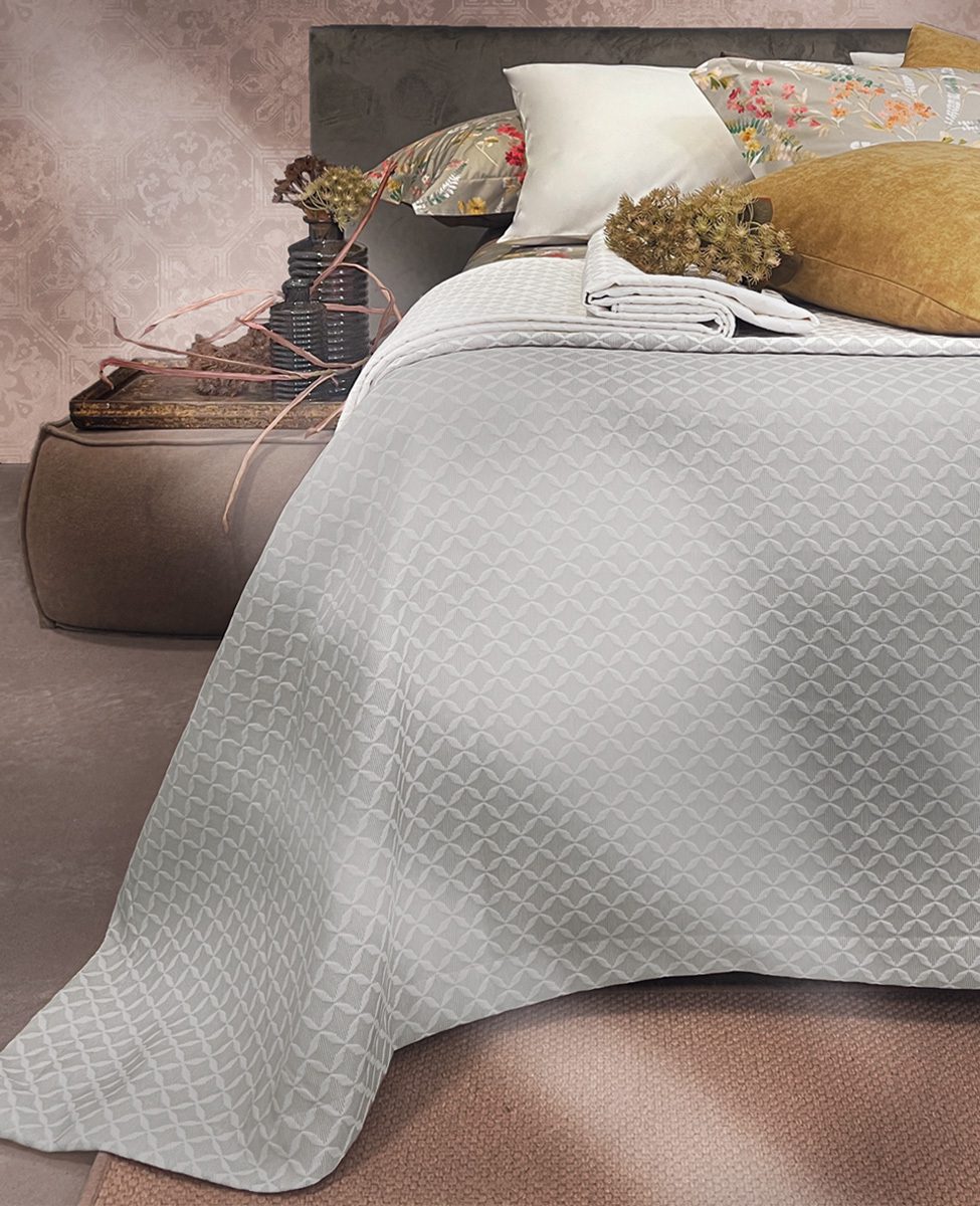 Svad Dondi Copriletto Liscio Matrimoniale In Piquè Jacquard Petra