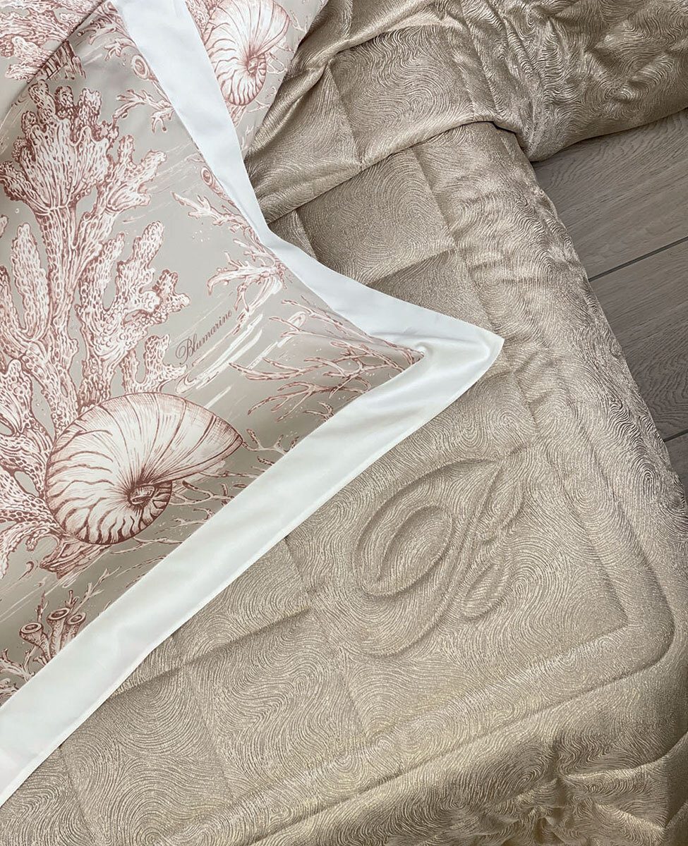 Blumarine Copriletto Trapuntato Matrimoniale In Tessuto Jacquard Sfumatura