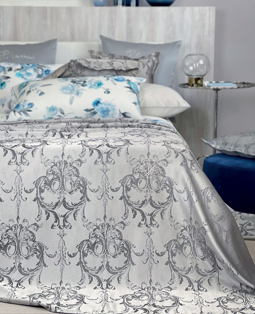 Blumarine Copriletto Liscio Matrimoniale In Jacquard Regale