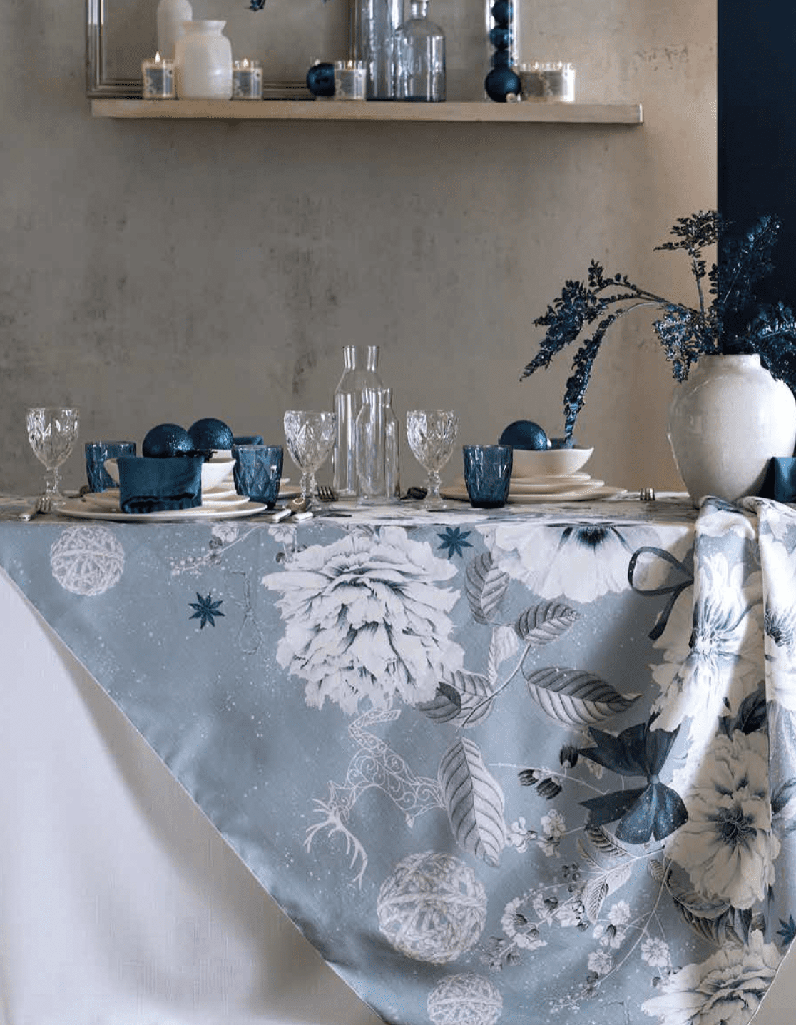 Maison Sucree' Tovaglia E/O Runner Natalizi In Tessuto Antimacchia Stampato Ribbon