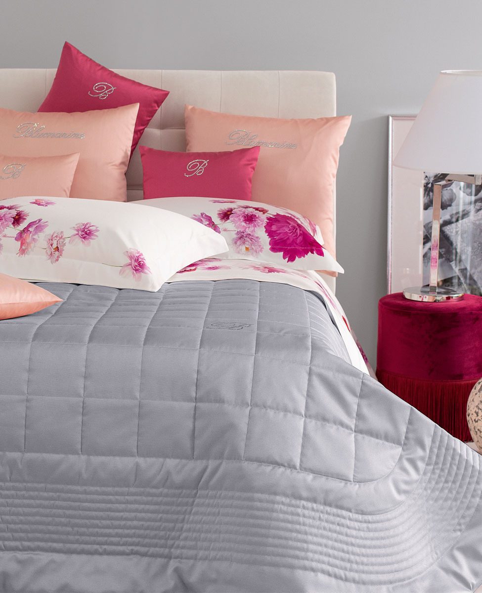 Blumarine Copriletto Trapuntato Matrimoniale In Tessuto Ottoman Con Logo In Cristalli Note Blu