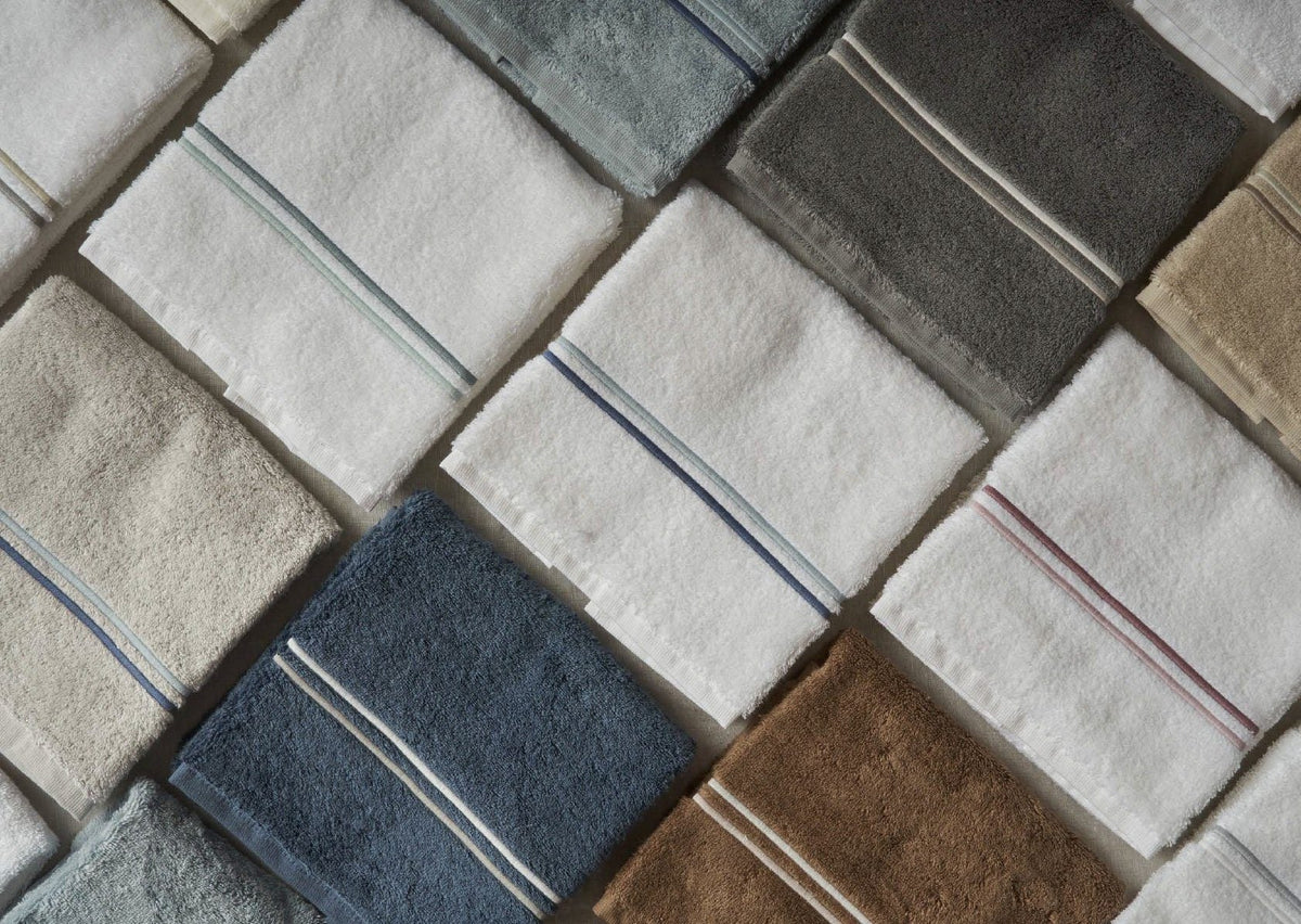 Mastro Raphael Set Asciugamani Bagno 1+1 In Spugna Di Cotone Con Bacchettina Sintra