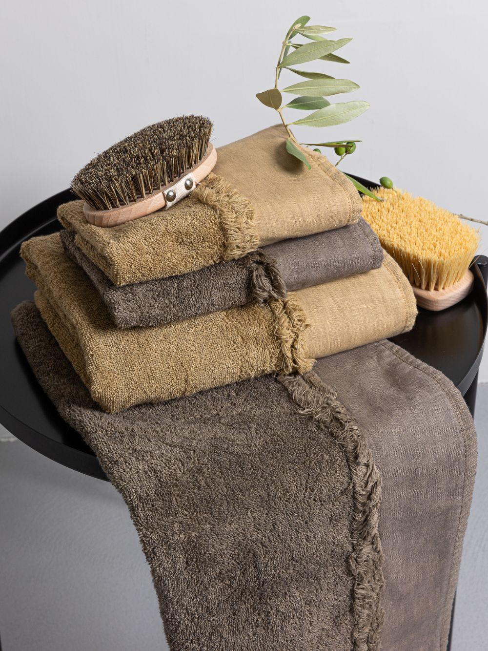 Feelum Set Asciugamani 1+1 In Spugna Di Cotone Con Bordo Lino Ricamato Spiga