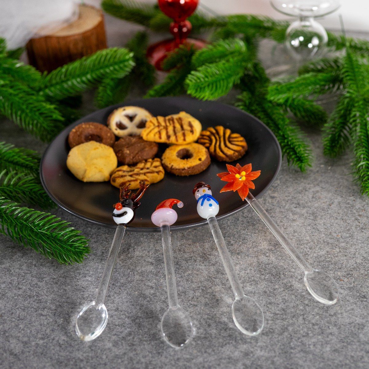 Wd Set 4 Cucchiaini Da Caffe' Con Decoro Natalizio